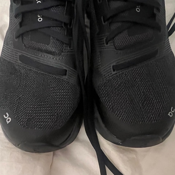 On Blck Running shoes CLOUDGO - Picture 5 of 12